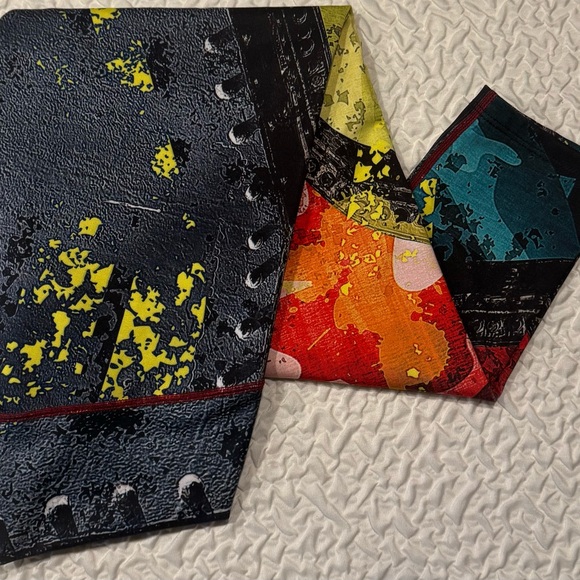 Colorful abstract leggings. One size fits most. - Picture 12 of 12